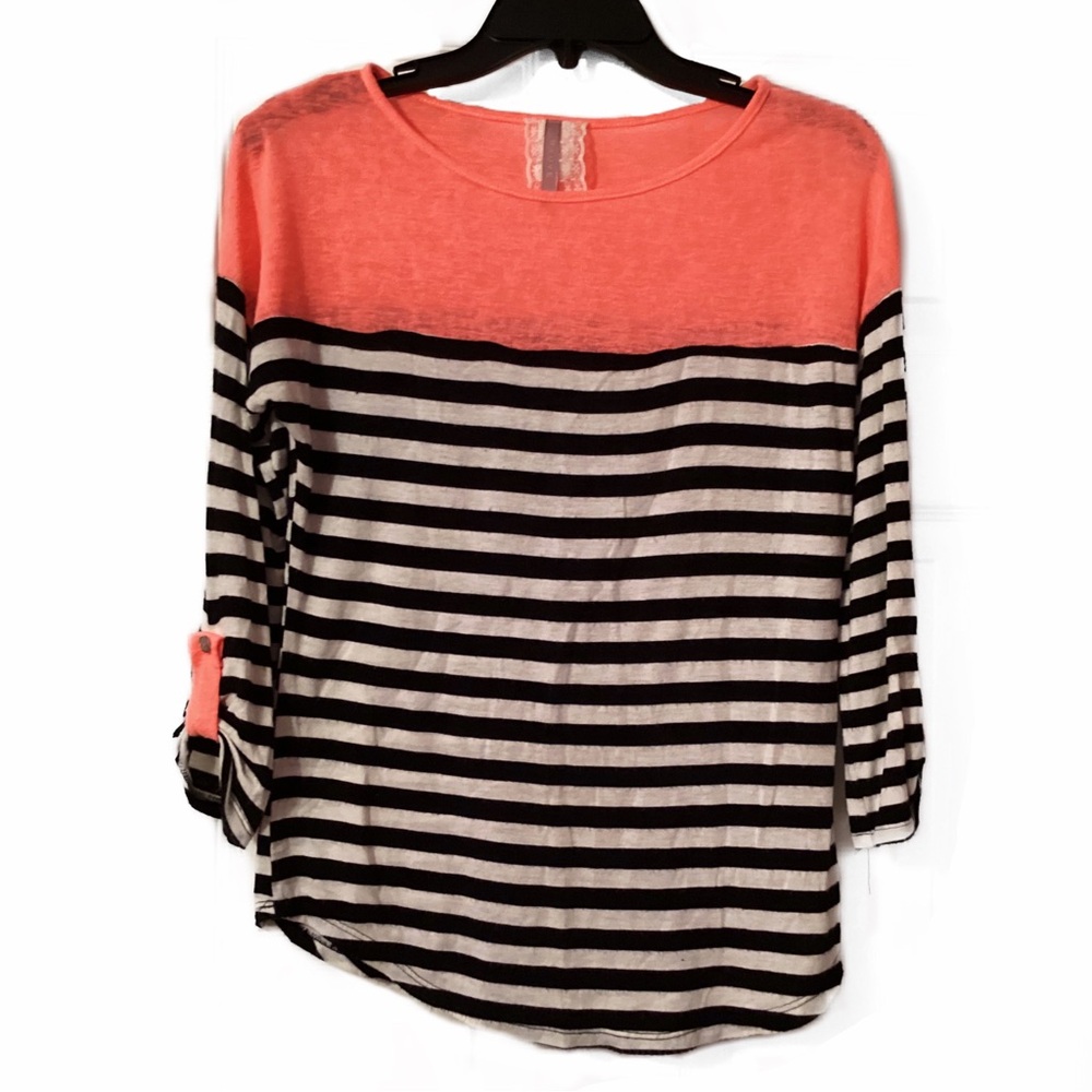 Mauve Size M Coral Black & White Striped Top